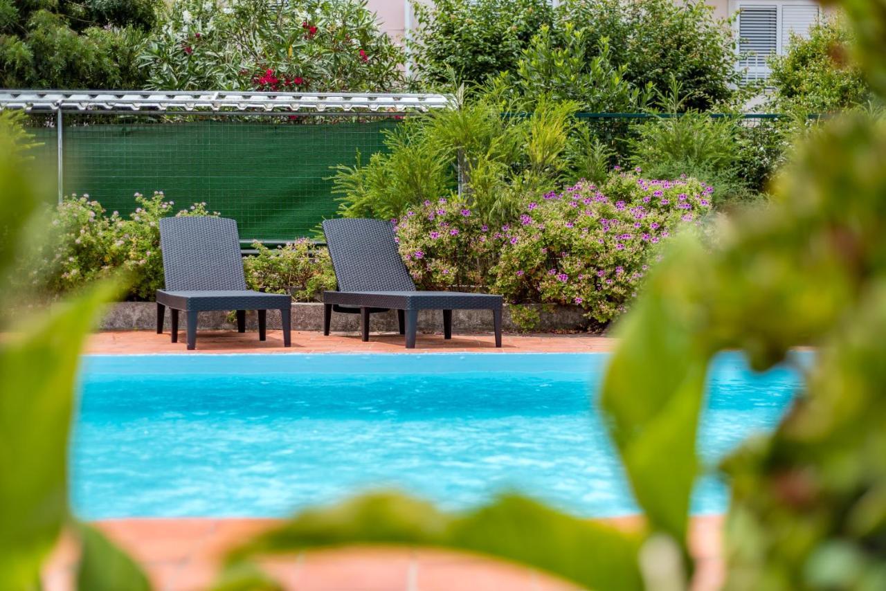 Vip House - Pool & Beach In Caparica シャルネカ エクステリア 写真